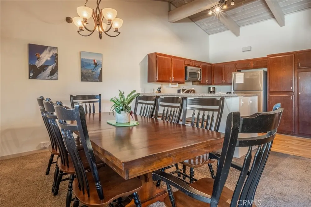 221 Canyon Blvd #206 Mammoth Lakes, CA 93546
