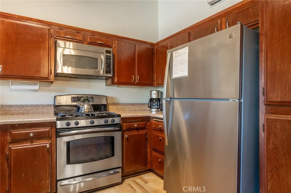 221 Canyon Blvd #206 Mammoth Lakes, CA 93546