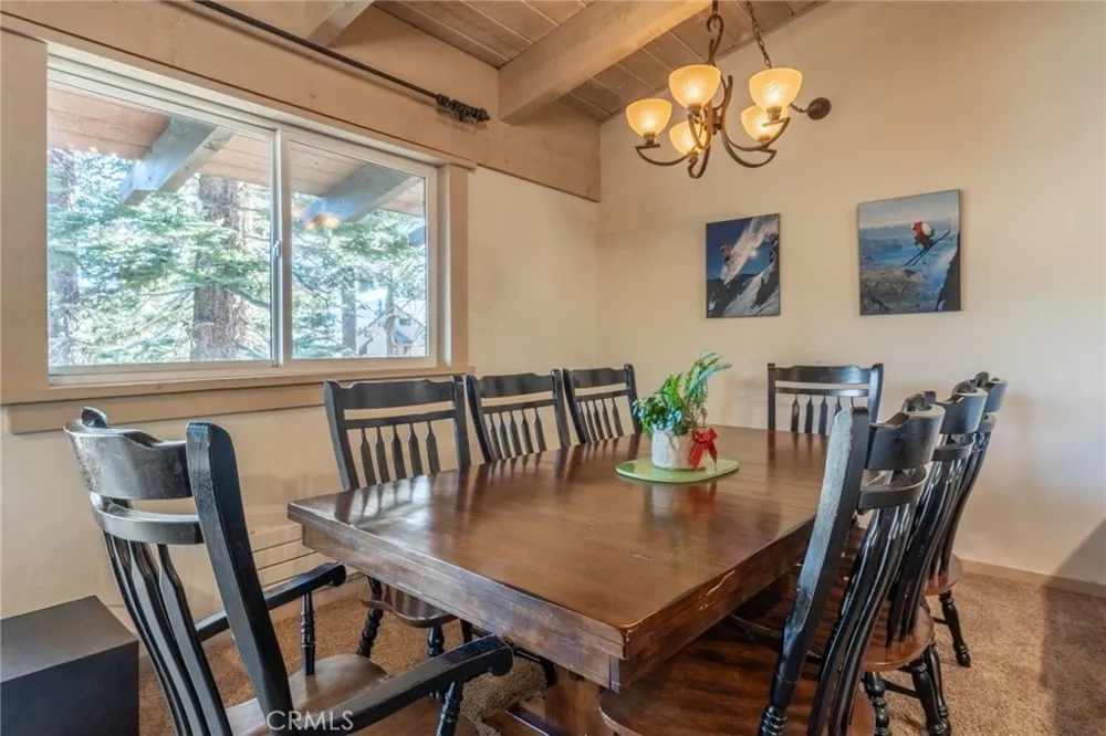 221 Canyon Blvd #206 Mammoth Lakes, CA 93546