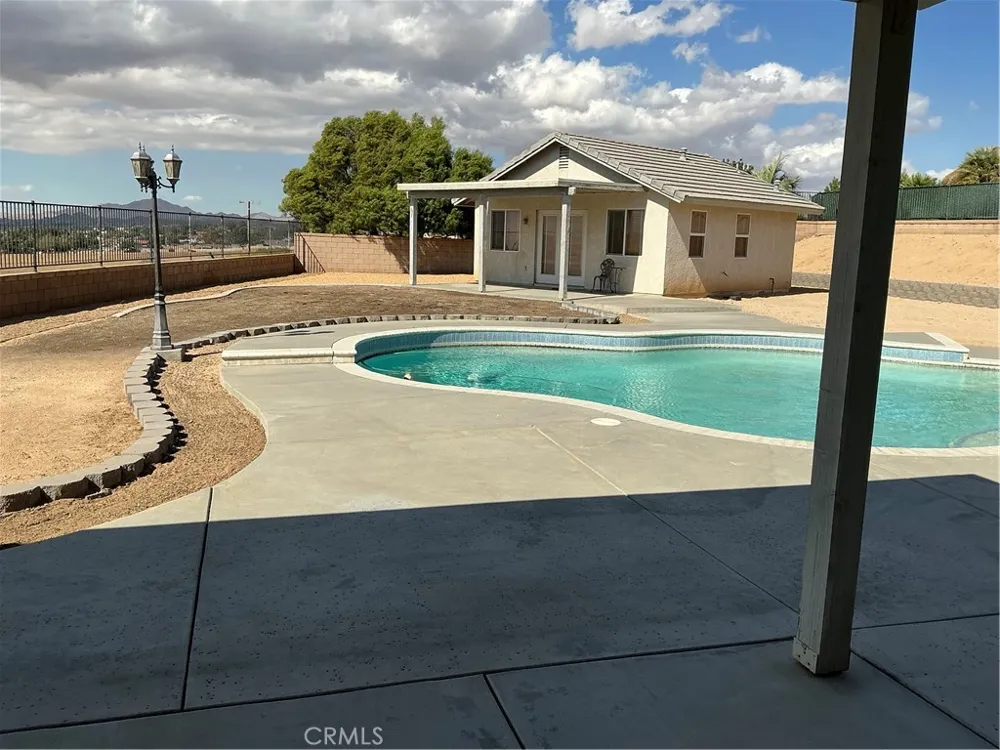 20146 Majestic Apple Valley, CA 92308