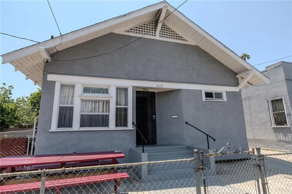 2500 Trinity Street Los Angeles, CA 90011