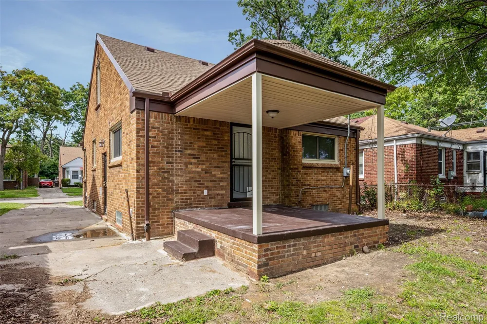 19500 Griggs Street Detroit City, MI 48221