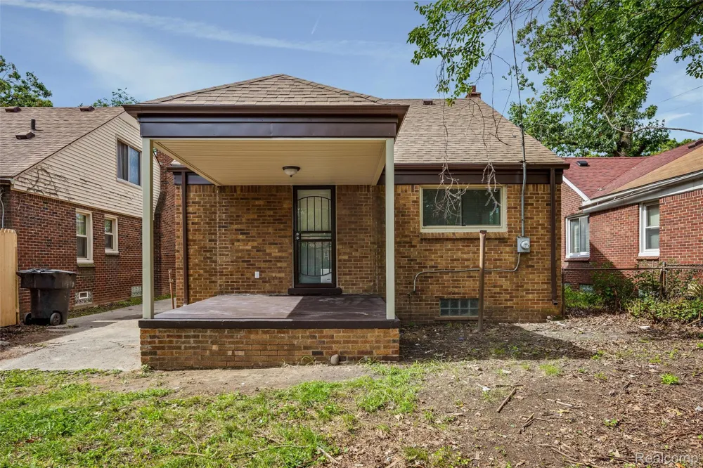 19500 Griggs Street Detroit City, MI 48221
