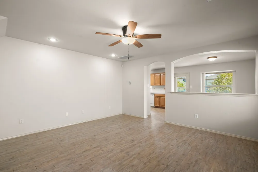 1025 Betty Baker Cove Pflugerville, TX 78660