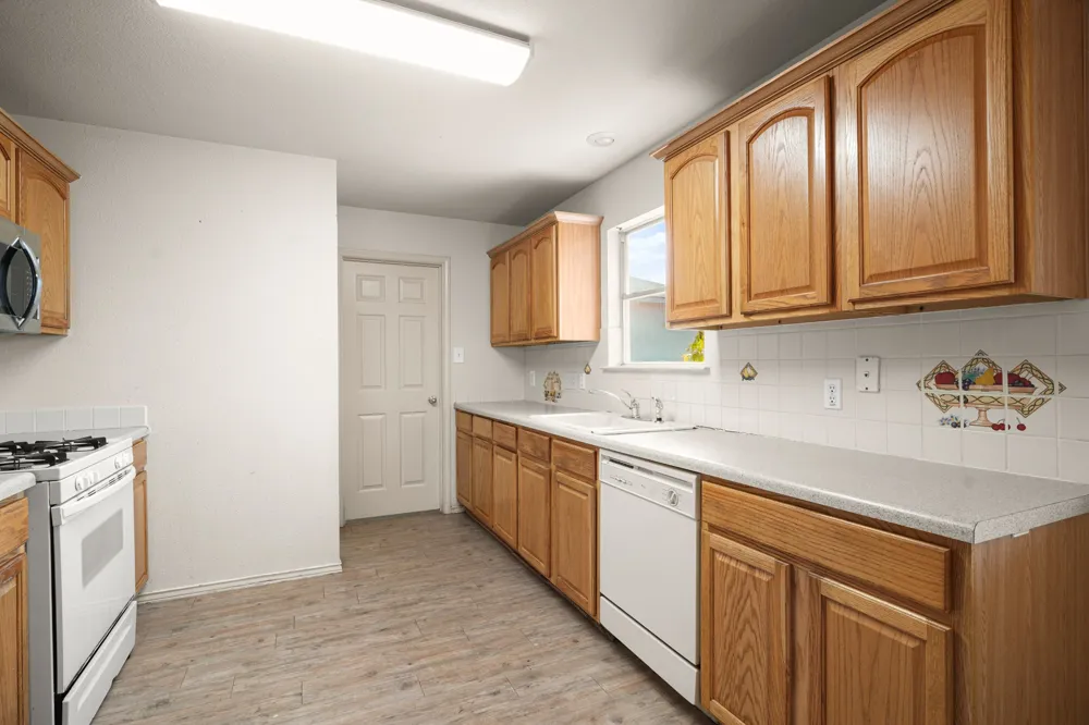 1025 Betty Baker Cove Pflugerville, TX 78660
