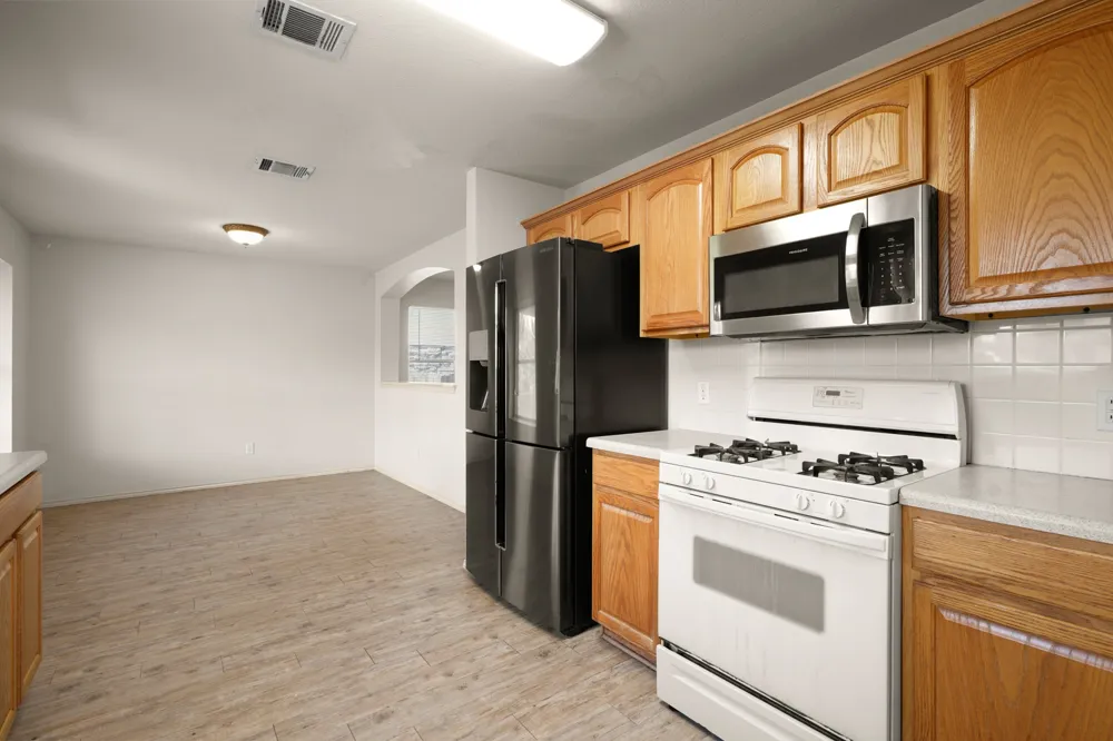 1025 Betty Baker Cove Pflugerville, TX 78660