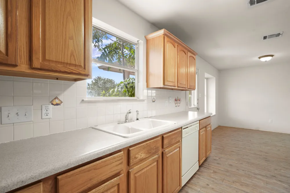 1025 Betty Baker Cove Pflugerville, TX 78660