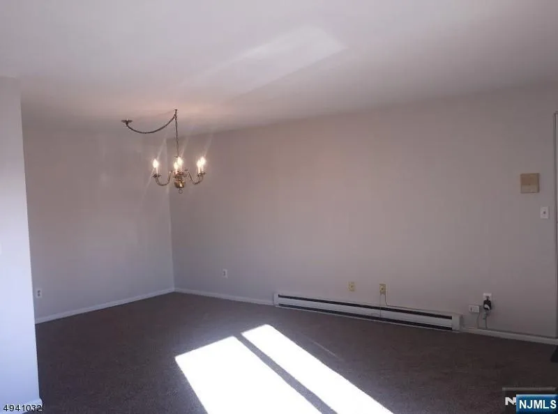 651 Riverside B13 Lyndhurst, NJ 07071