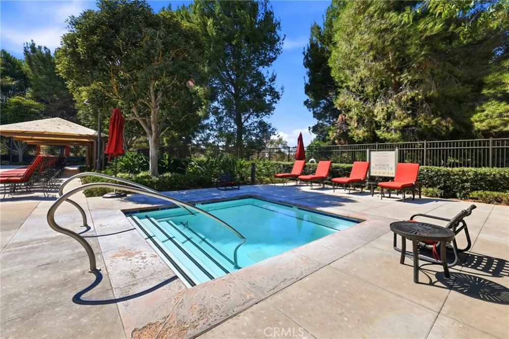 34 Brindisi Irvine, CA 92618