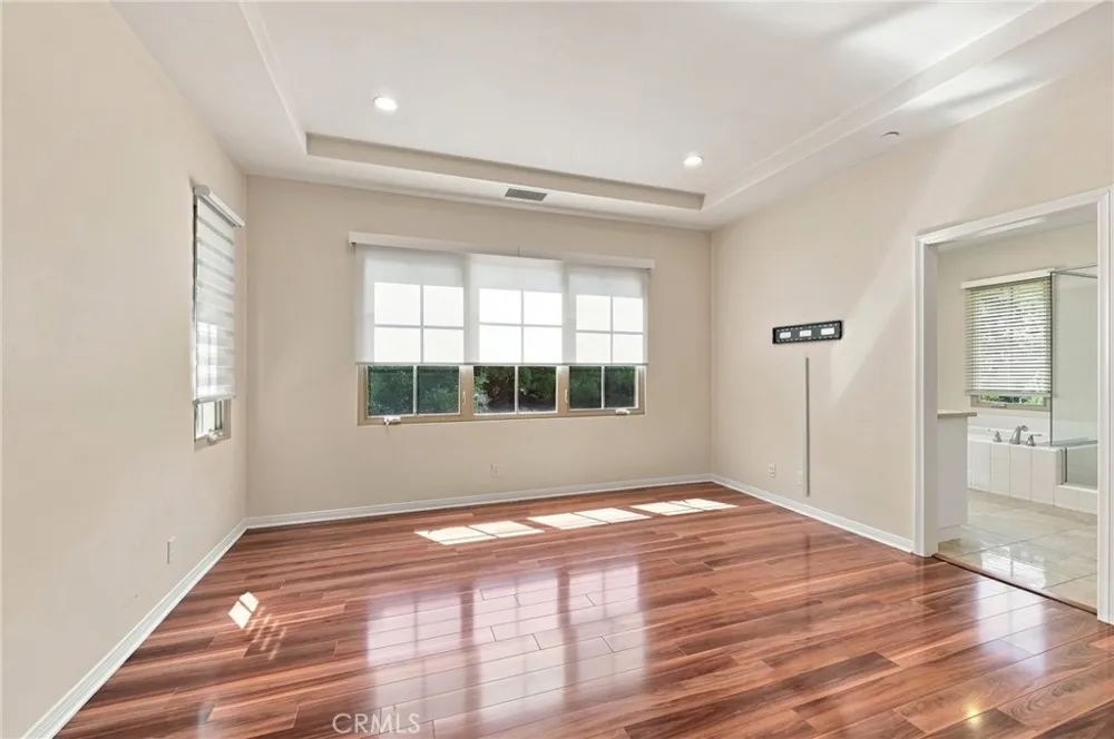 34 Brindisi Irvine, CA 92618