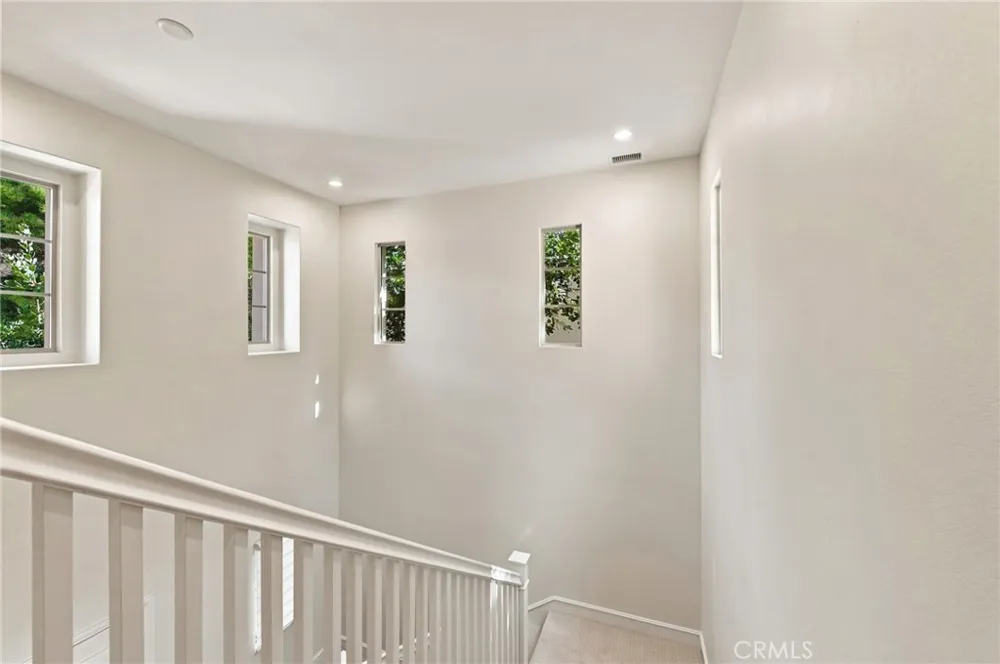 34 Brindisi Irvine, CA 92618