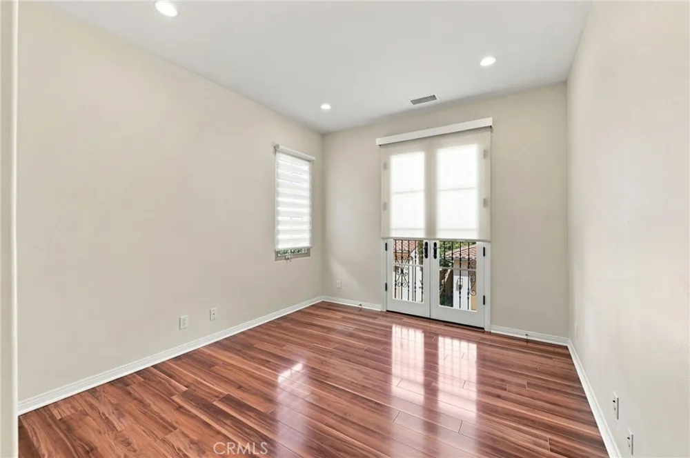 34 Brindisi Irvine, CA 92618