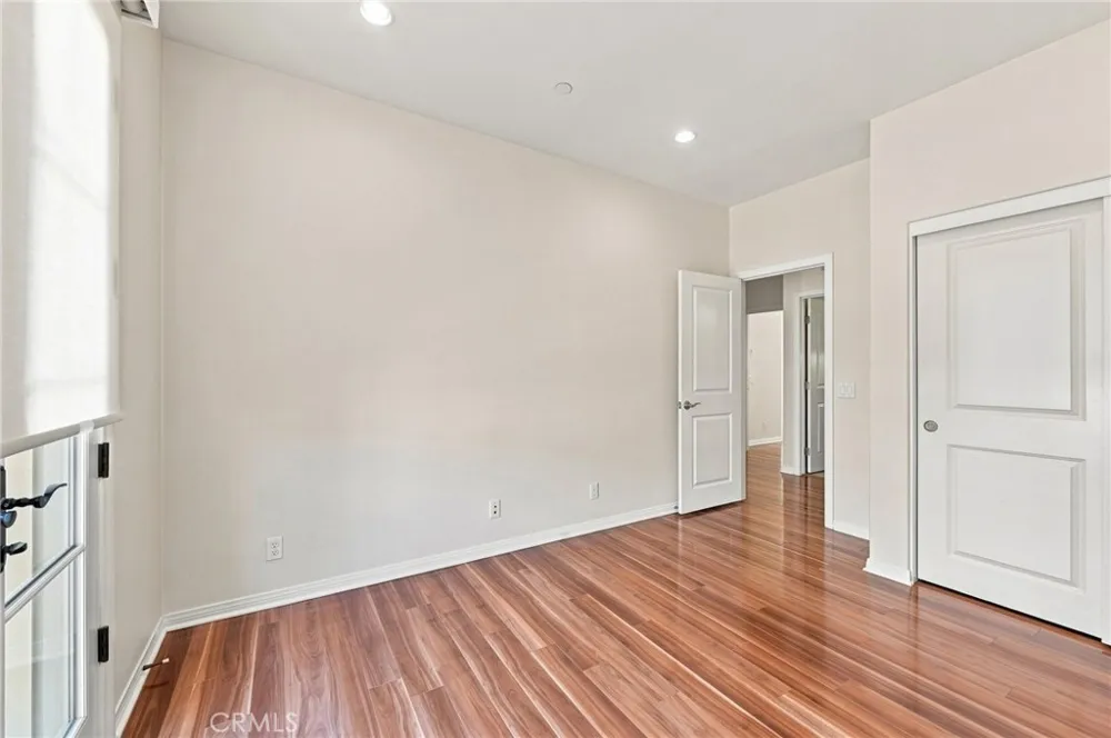 34 Brindisi Irvine, CA 92618