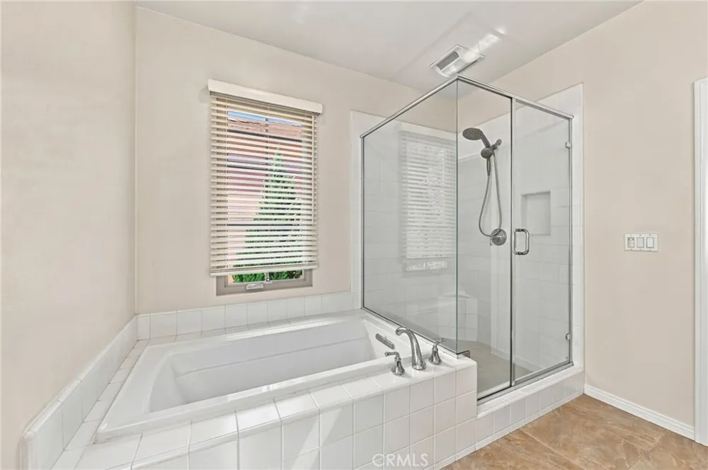 34 Brindisi Irvine, CA 92618
