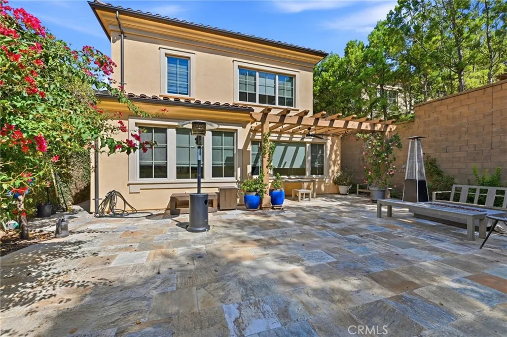 34 Brindisi Irvine, CA 92618