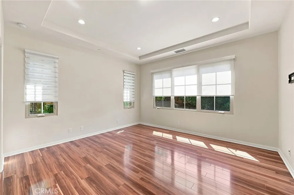 34 Brindisi Irvine, CA 92618