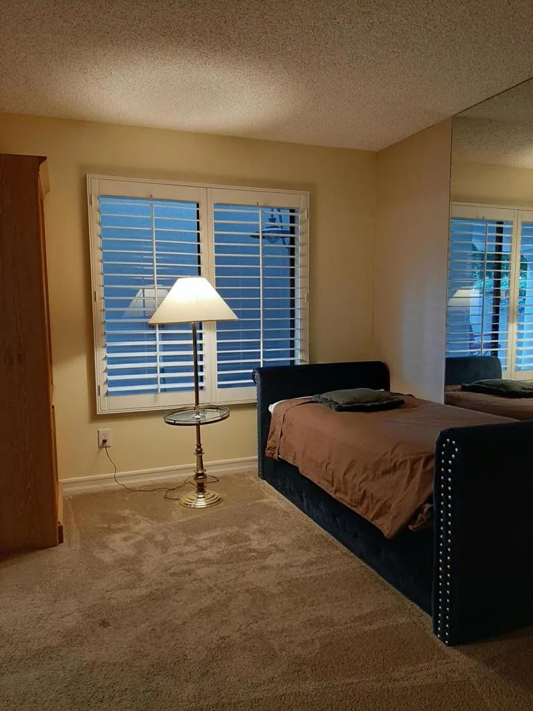 1100 E Amado Road #14d1 Palm Springs, CA 92262