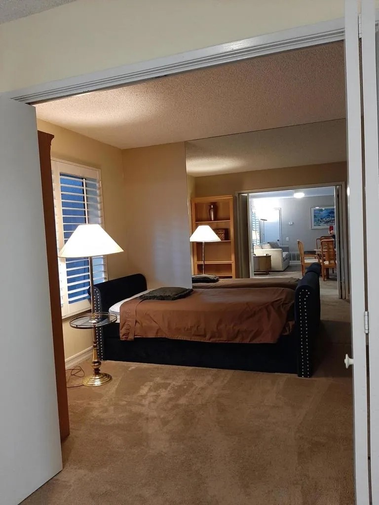 1100 E Amado Road #14d1 Palm Springs, CA 92262
