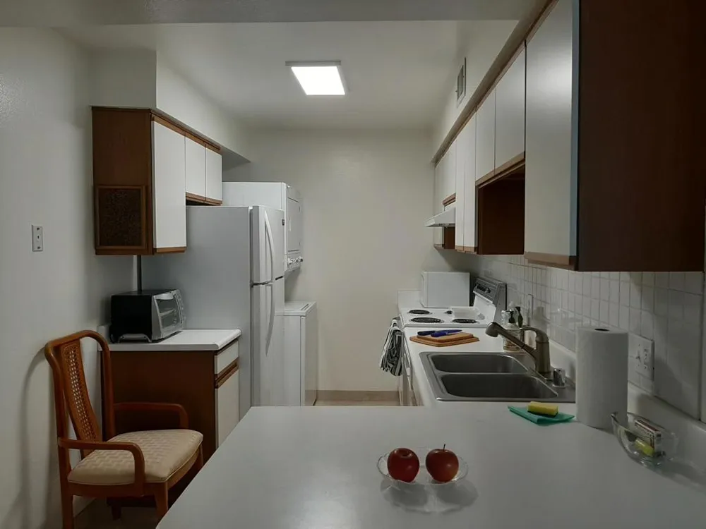 1100 E Amado Road #14d1 Palm Springs, CA 92262