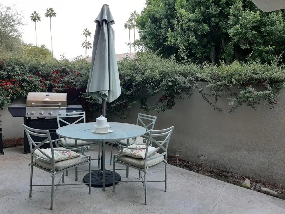 1100 E Amado Road #14d1 Palm Springs, CA 92262
