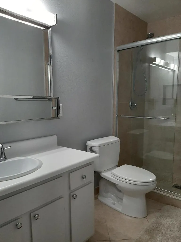 1100 E Amado Road #14d1 Palm Springs, CA 92262