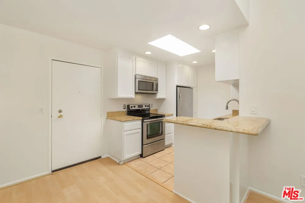 4295 Via Arbolada #312 Los Angeles, CA 90042