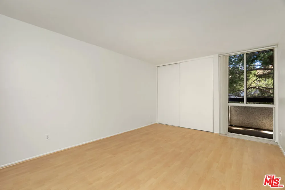 4295 Via Arbolada #312 Los Angeles, CA 90042