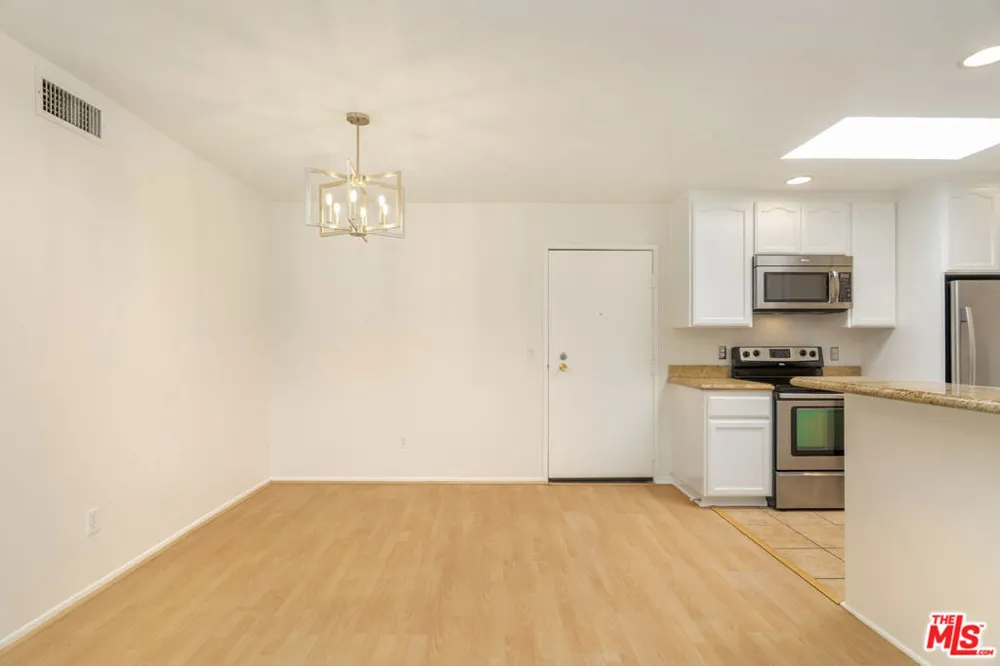 4295 Via Arbolada #312 Los Angeles, CA 90042