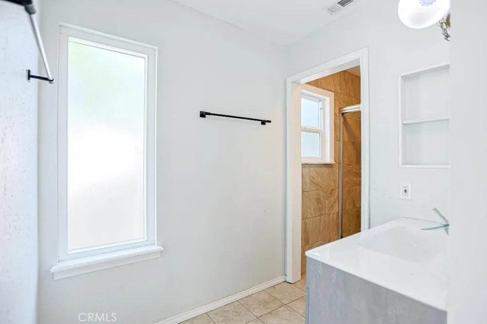 115 S La Paz Anaheim, CA 92807