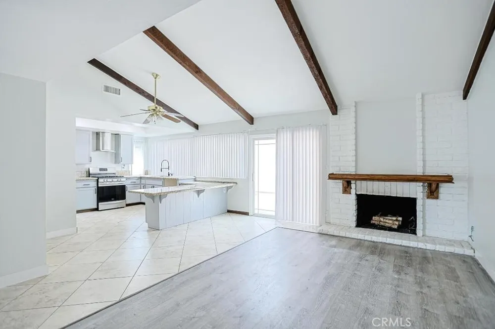 115 S La Paz Anaheim, CA 92807