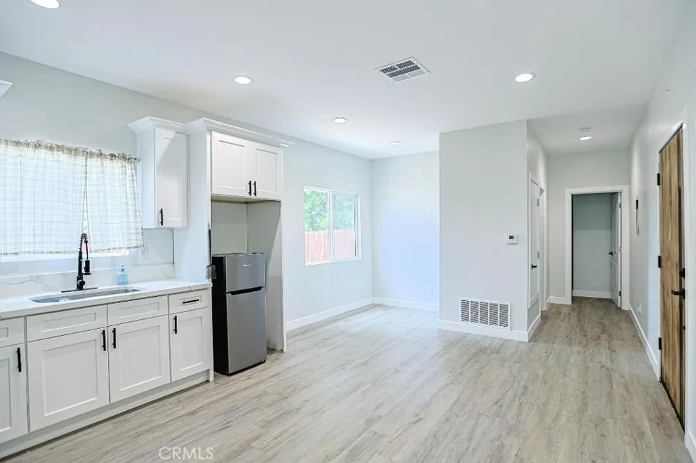 115 S La Paz Anaheim, CA 92807