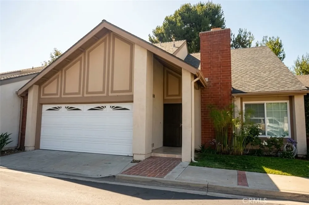 8 Monarch Irvine, CA 92604