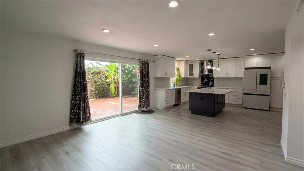 8 Monarch Irvine, CA 92604