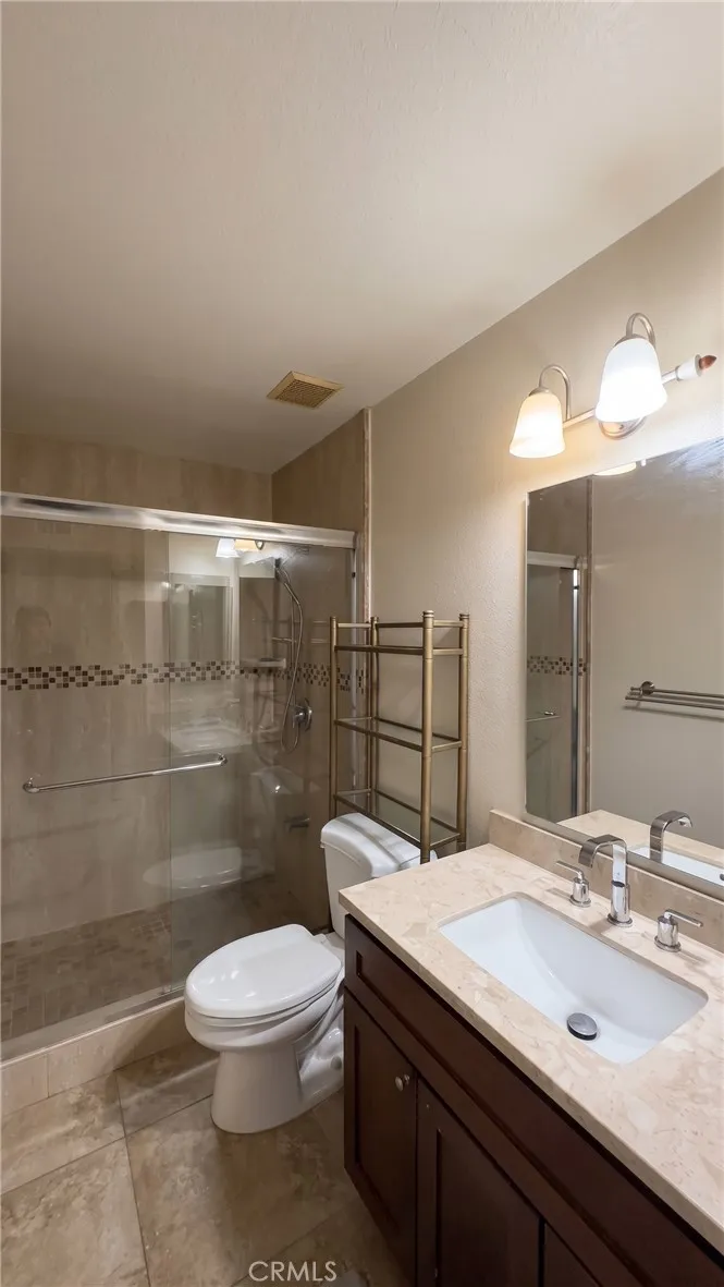 8 Monarch Irvine, CA 92604