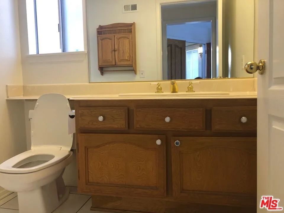 12010 Falcon Ridge Way Porter Ranch, CA 91326