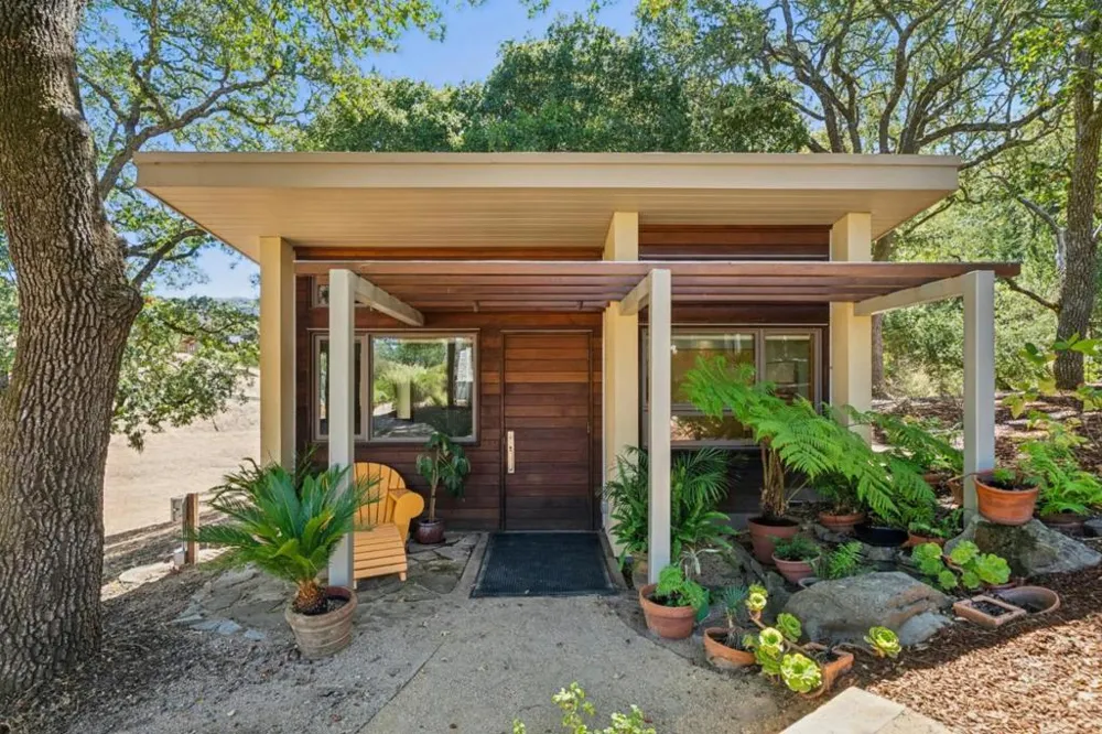 2 Buck Meadow Drive Portola Valley, CA 94028
