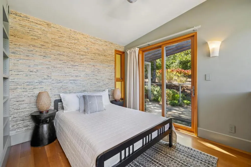 2 Buck Meadow Drive Portola Valley, CA 94028