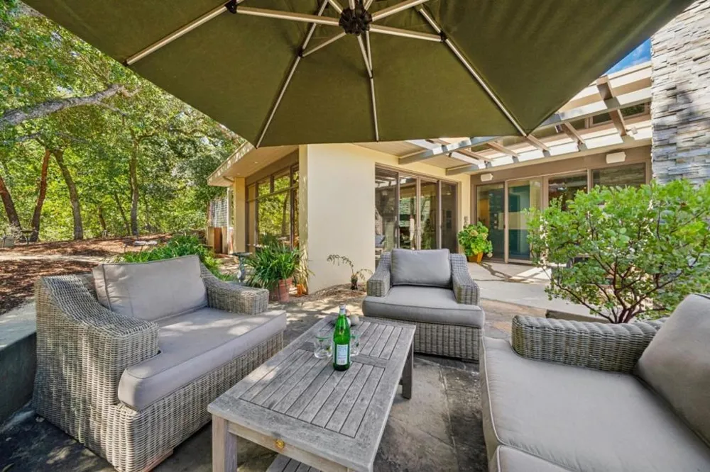 2 Buck Meadow Drive Portola Valley, CA 94028