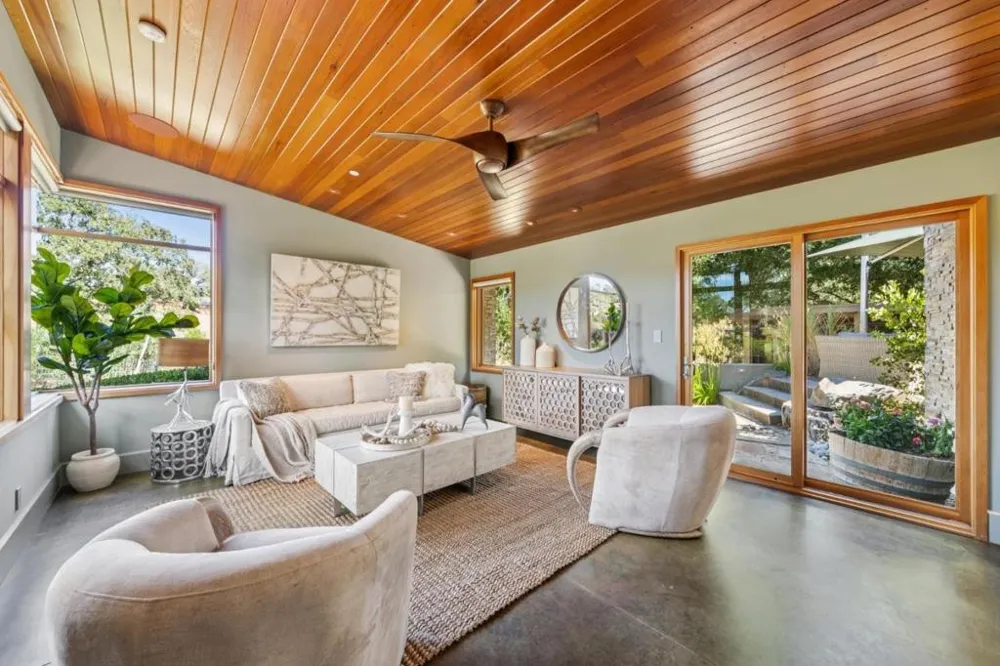 2 Buck Meadow Drive Portola Valley, CA 94028