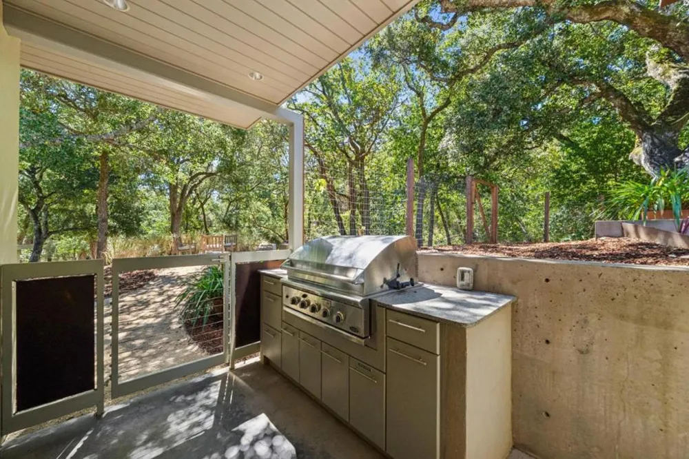 2 Buck Meadow Drive Portola Valley, CA 94028