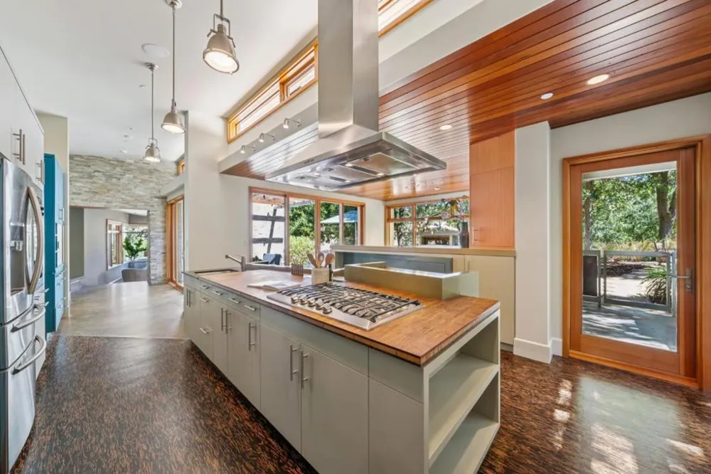 2 Buck Meadow Drive Portola Valley, CA 94028