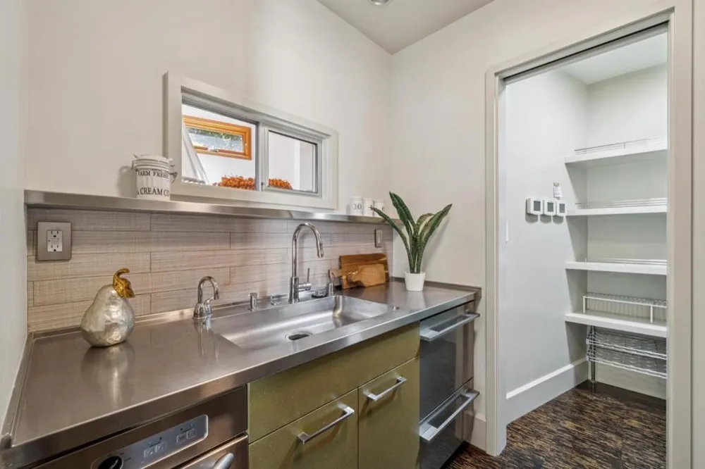 2 Buck Meadow Drive Portola Valley, CA 94028