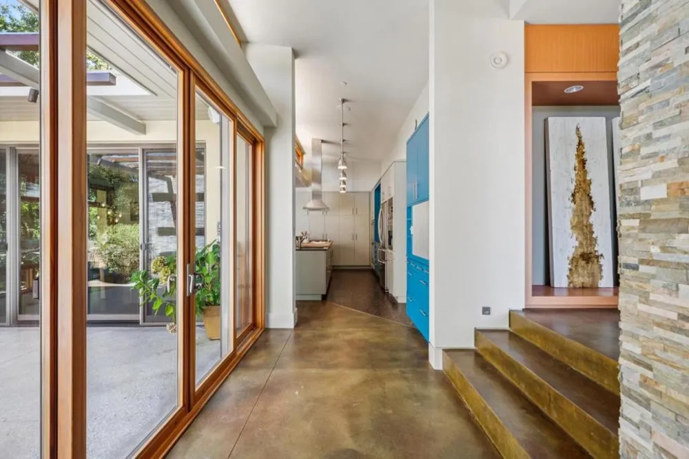 2 Buck Meadow Drive Portola Valley, CA 94028
