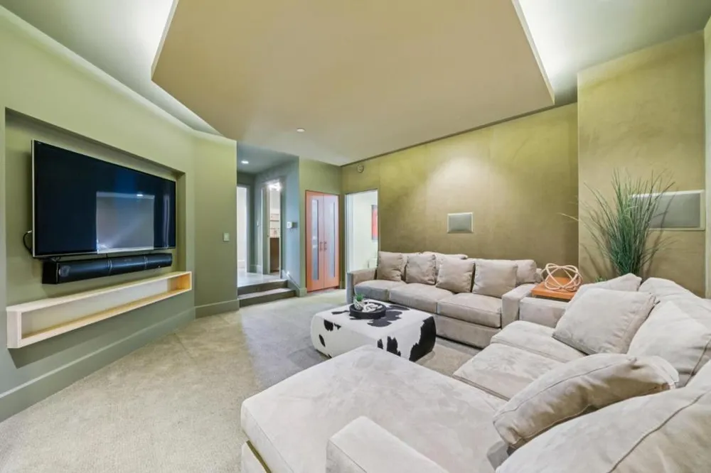 2 Buck Meadow Drive Portola Valley, CA 94028
