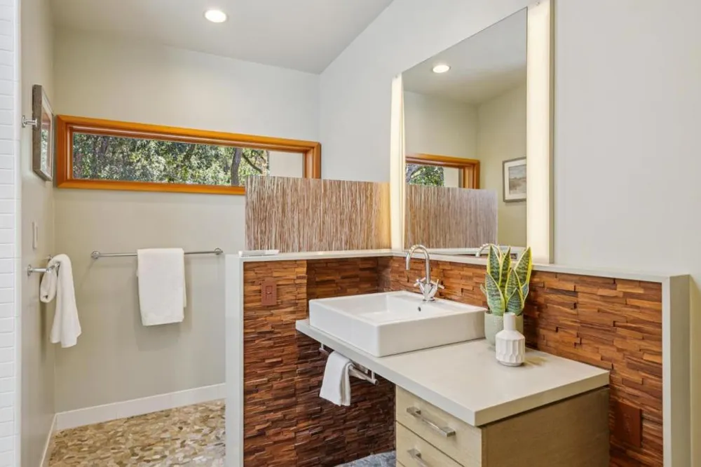 2 Buck Meadow Drive Portola Valley, CA 94028
