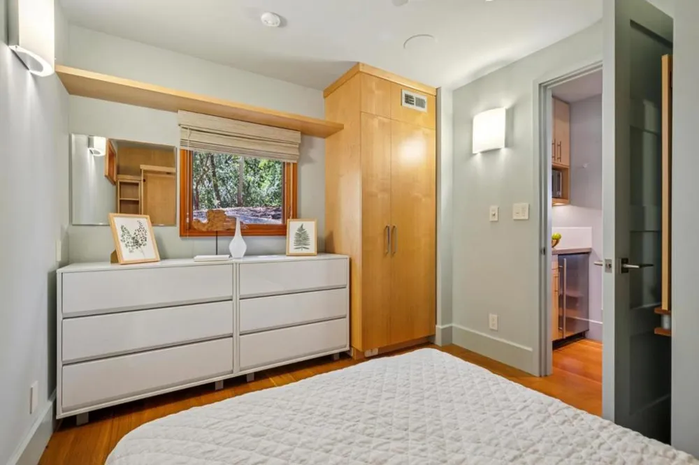 2 Buck Meadow Drive Portola Valley, CA 94028