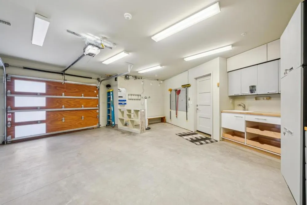 2 Buck Meadow Drive Portola Valley, CA 94028