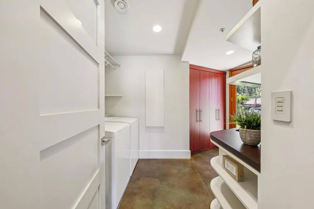 2 Buck Meadow Drive Portola Valley, CA 94028