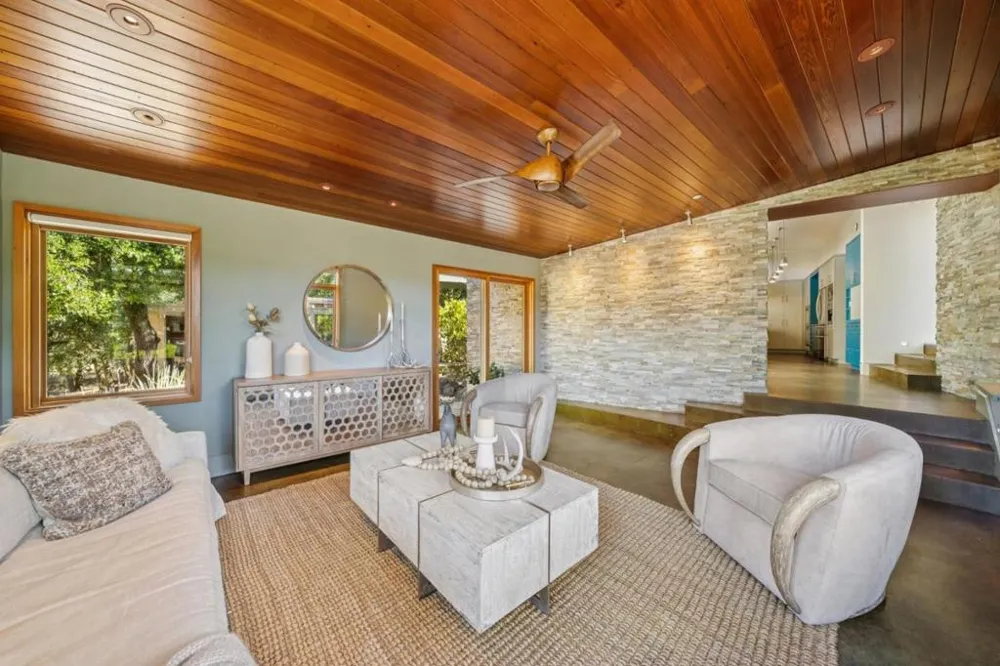2 Buck Meadow Drive Portola Valley, CA 94028