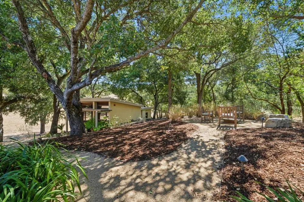 2 Buck Meadow Drive Portola Valley, CA 94028